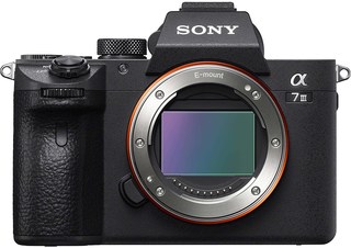 Câmera Alpha a7III - Sony